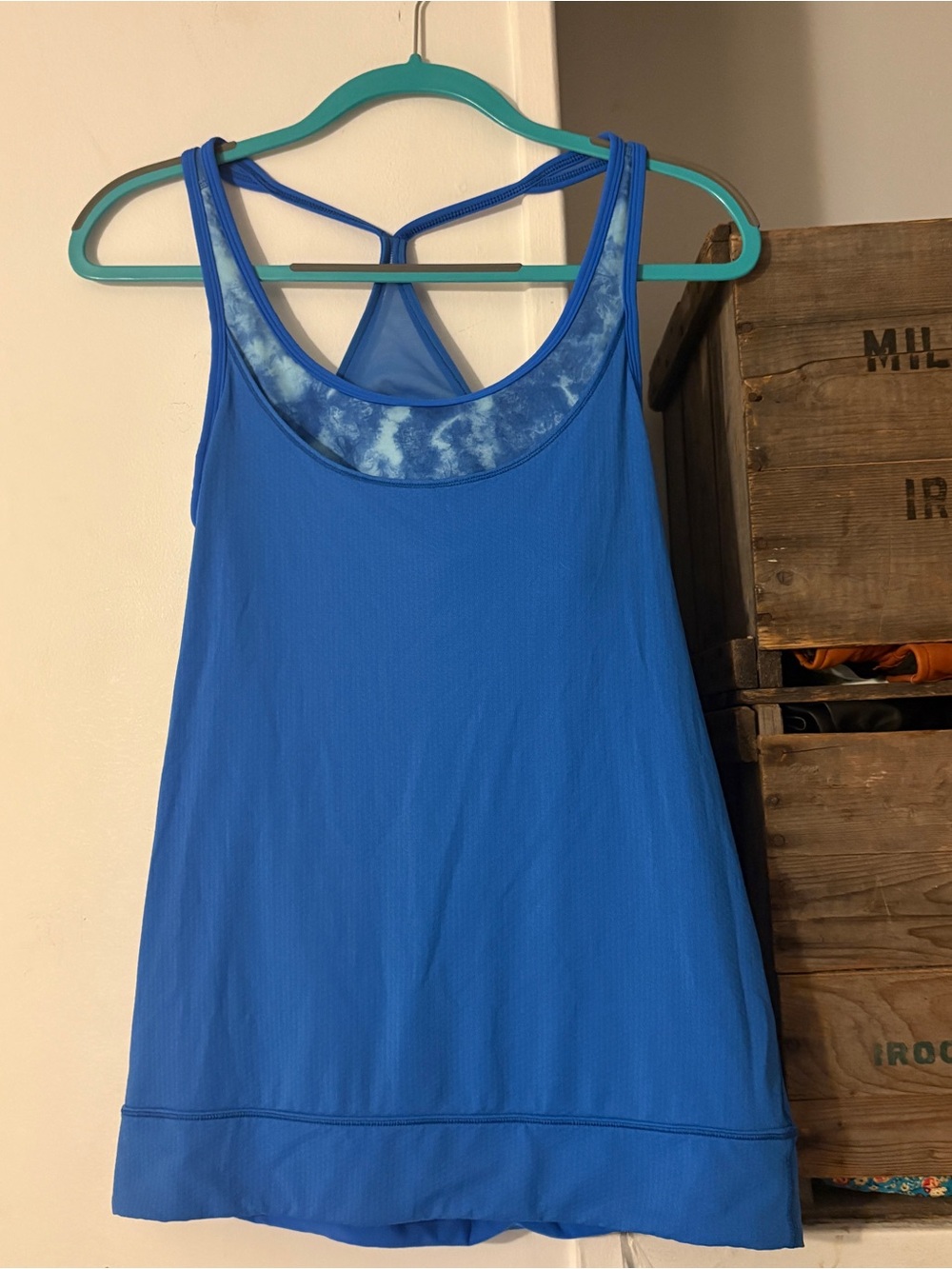 Lululemon Athletica Minimalist Ventilated Tank Top Pipe Dream Blue Size 6